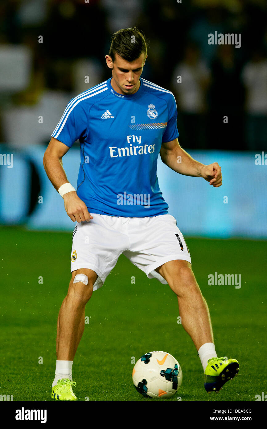 14.09.2013 Villareal, Spain.  New signing, Midfielder Gareth Bale of Real Madrid warms up prior to the La Liga Game between Villareal CF and Real Madrid from Villareal, Castellon Stock Photo
