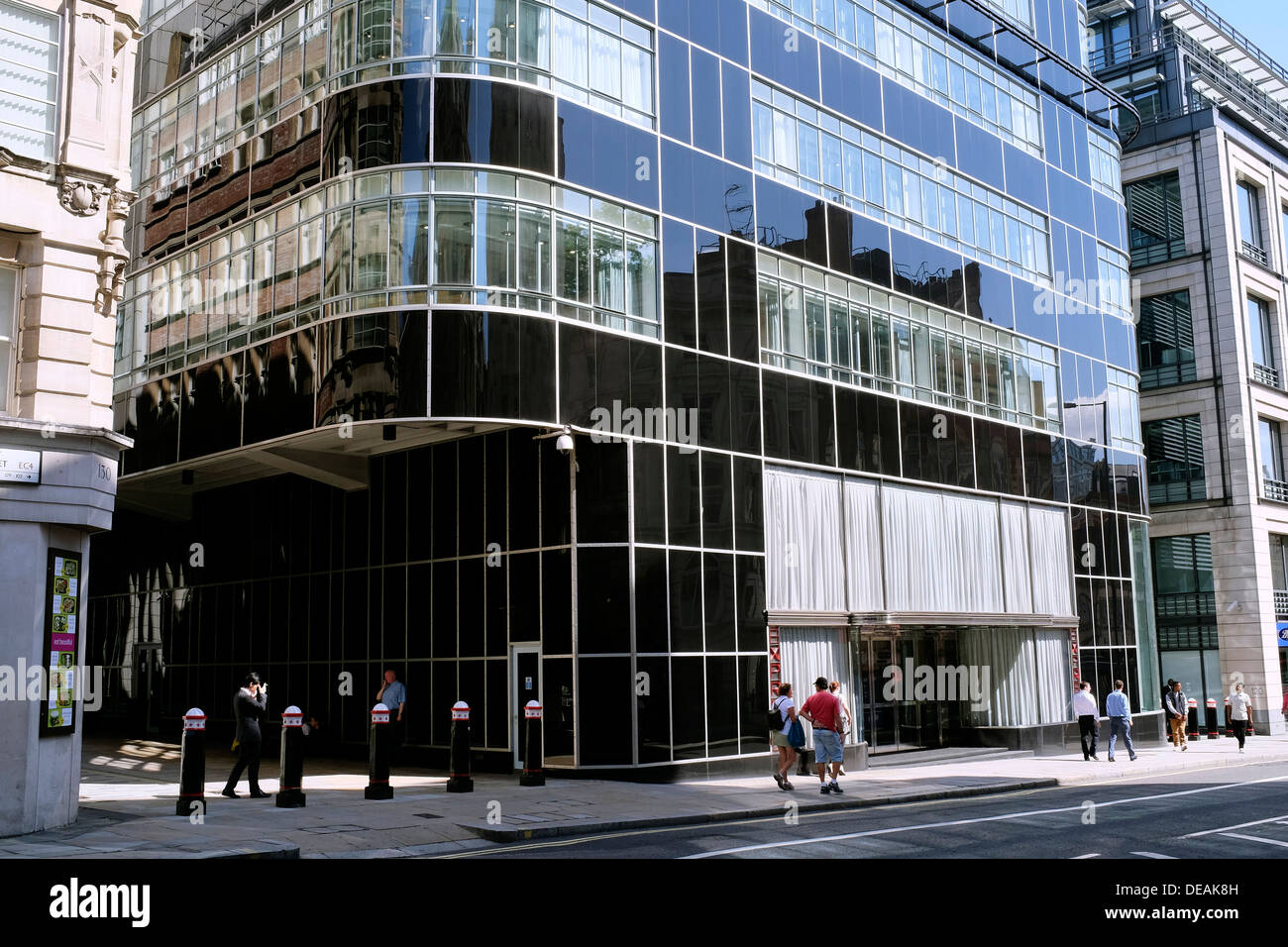 Daily express building hires stock photography and images Alamy
