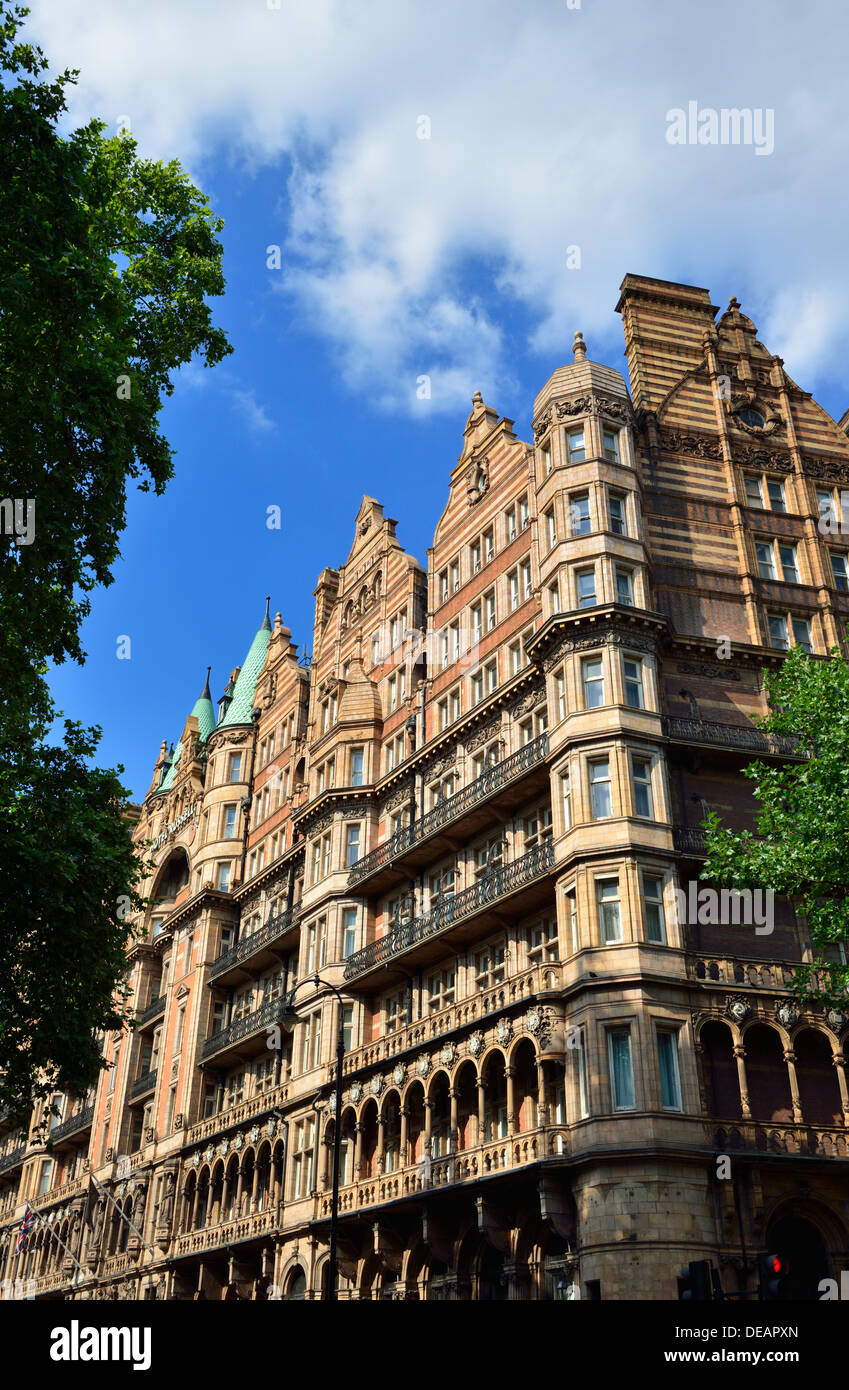 8 bloomsbury hires stock photography and images Alamy