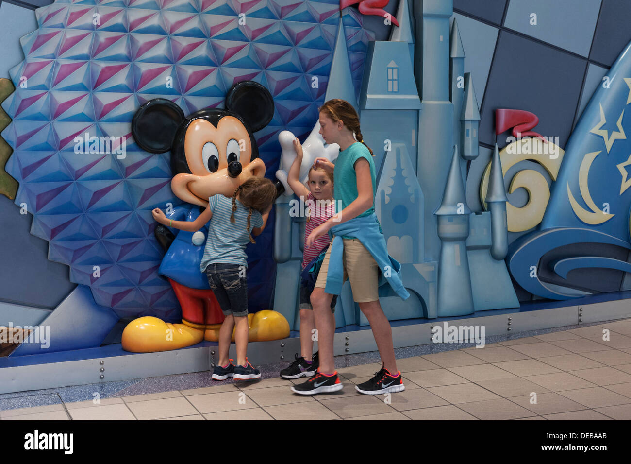 Characters disney hi-res stock photography and images - Alamy