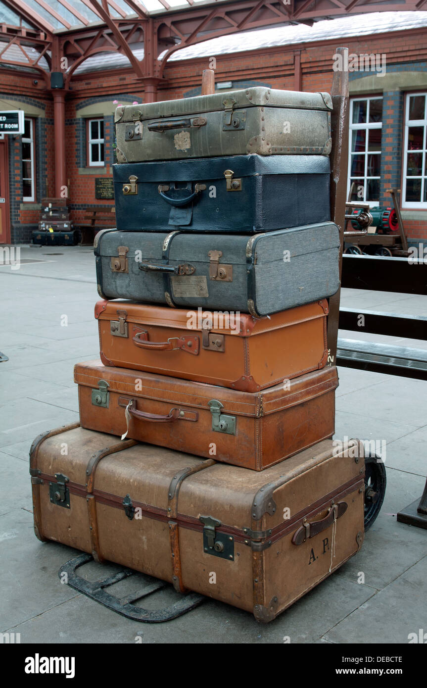 Severn Valley Railway, old suitcases on Kidderminster station Stock Photo