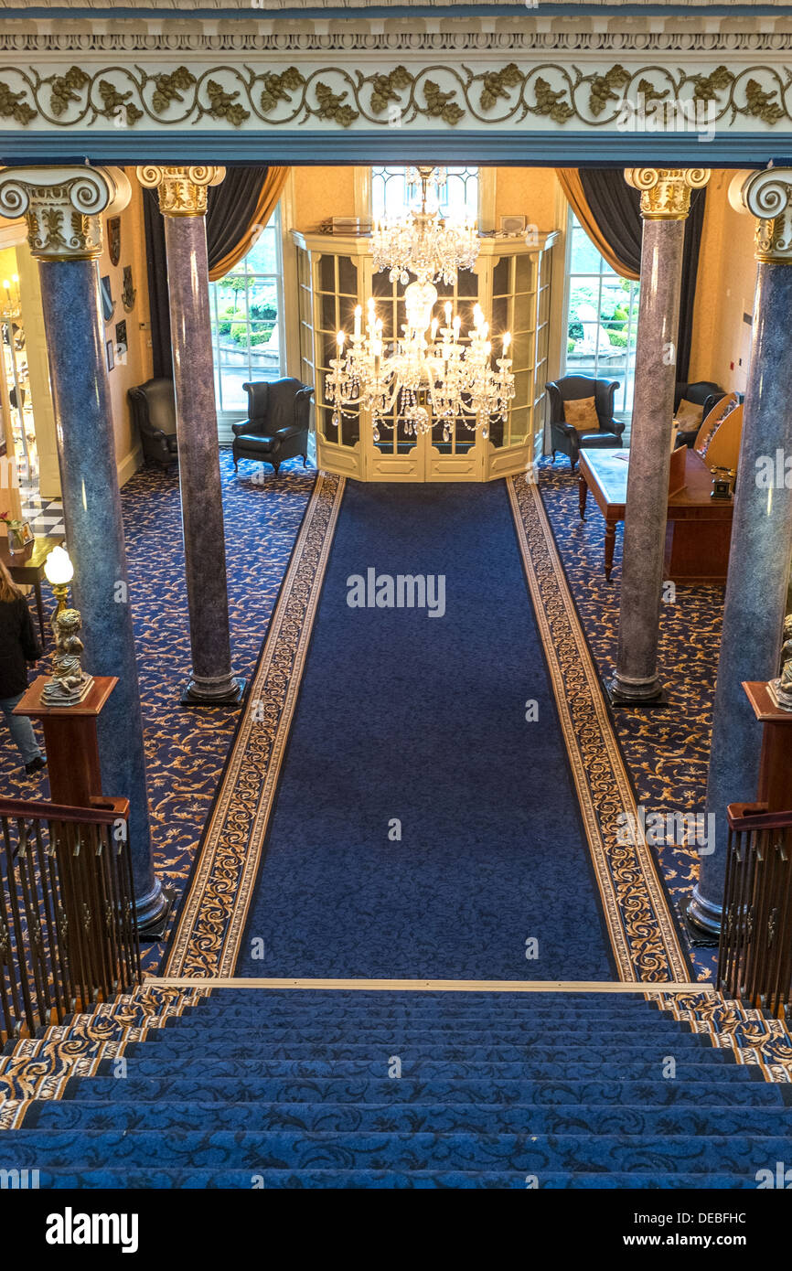 Grand staircase in Shrigley Hall Hotel, Golf and Country Club, Pott Shrigley, Macclesfield, Cheshire Stock Photo