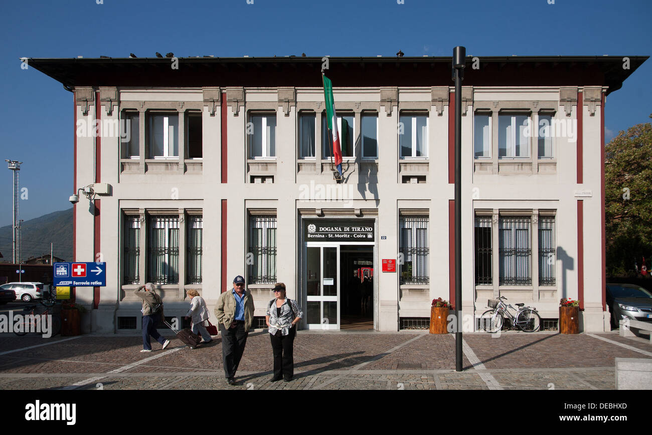Stazione di tirano hires stock photography and images Alamy