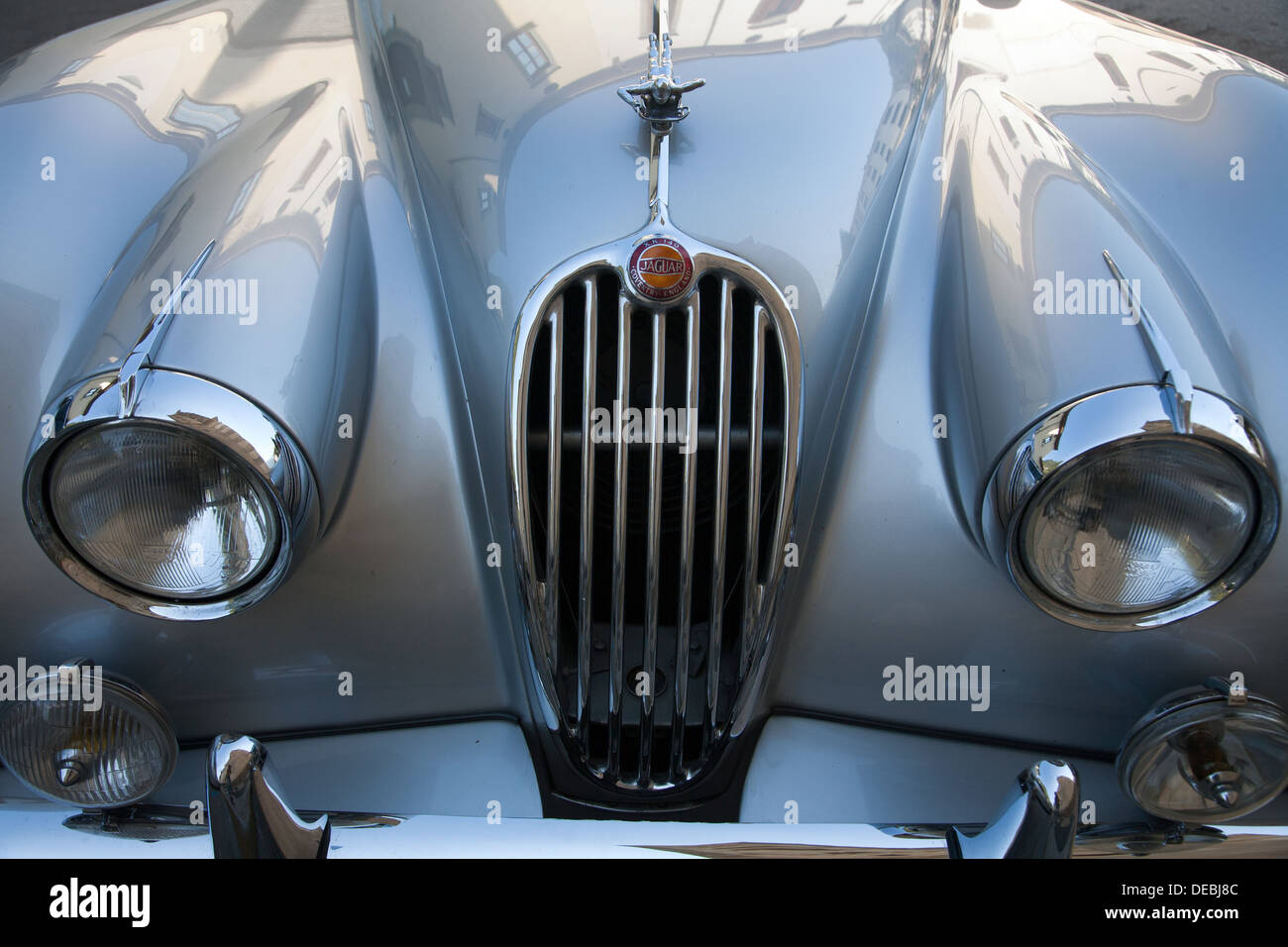Tirano, Italy, grille, headlights and bonnet of a Jaguar XK 140 Roadster Stock Photo