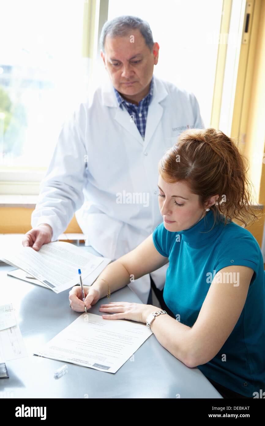 Signature of informed consent Clinical Trials Unit, Testing in Phase 1