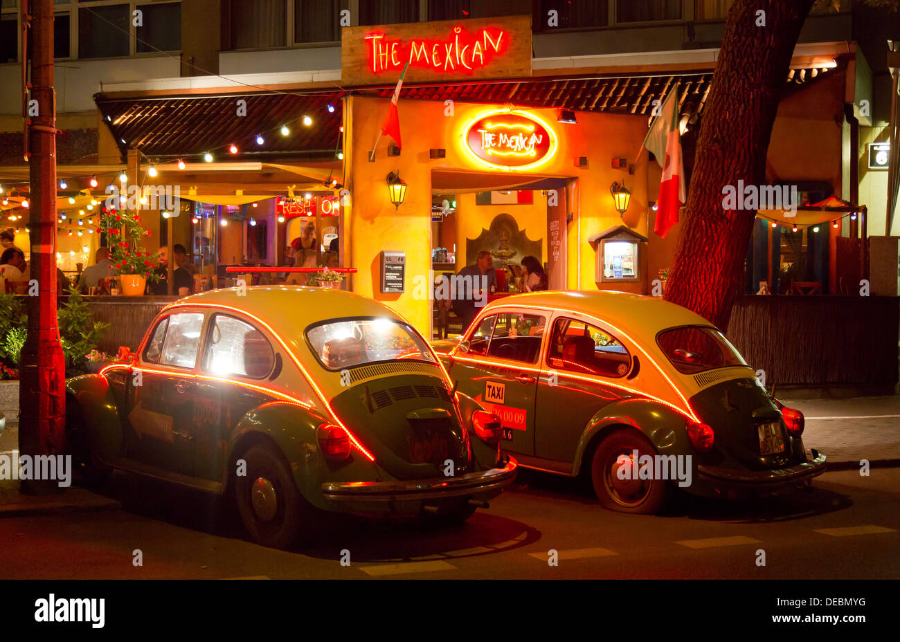 Warsaw, Poland, discarded VW Beetle as advertising medium for the restaurant THE MEXICAN Stock Photo