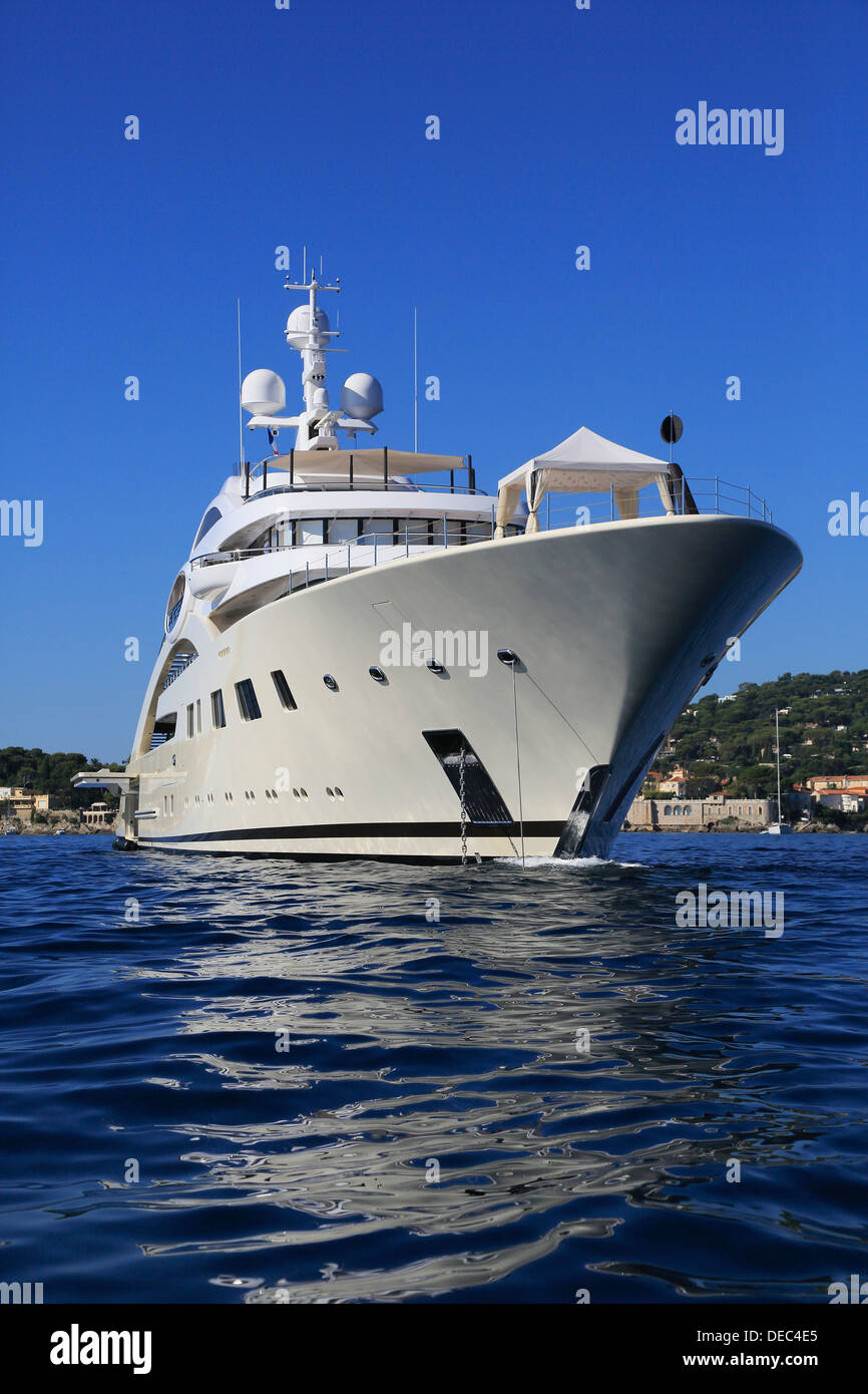 Symphony yacht hi-res stock photography and images - Alamy