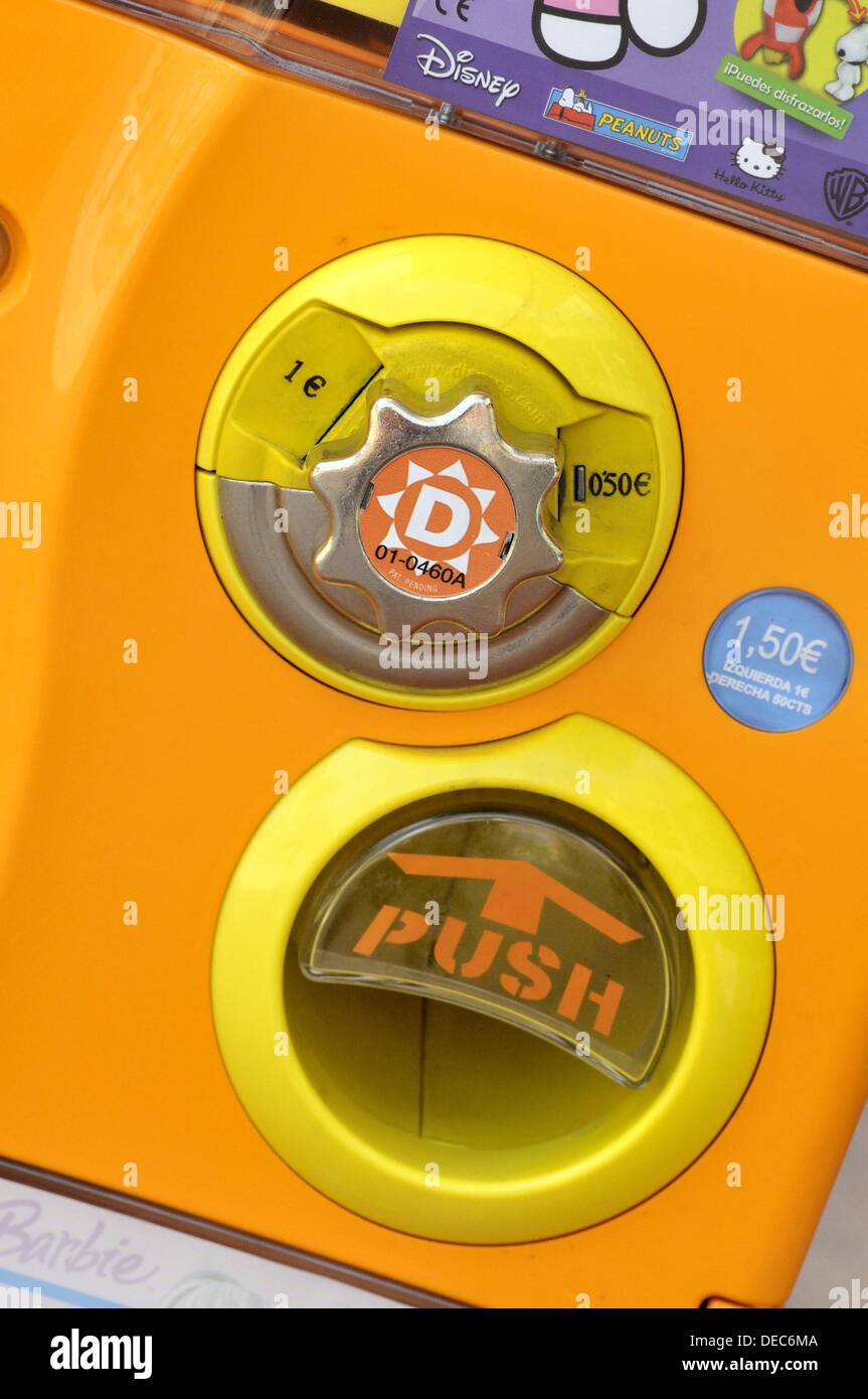 Candy vending machine hires stock photography and images Alamy