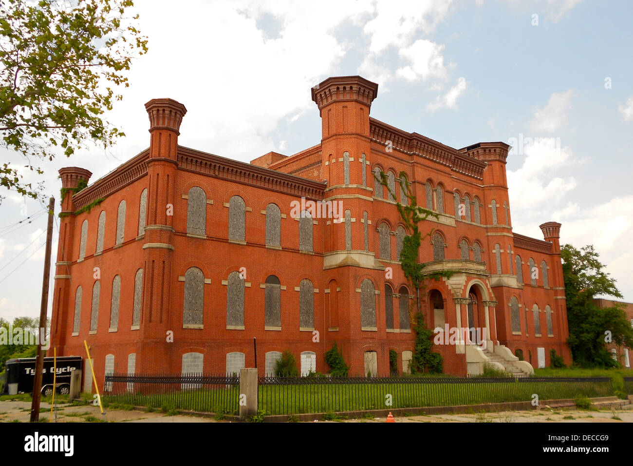 Hebrew Orphan Asylum on the NRHP since October 28, 2010, at 2700 Rayner Ave., Baltimore Maryland. Most or all of old building closed, but a new building is attached with some activity. Stock Photo