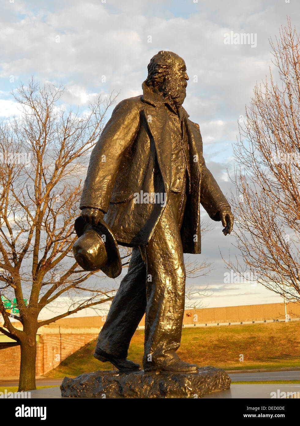 Sculpture of Walt Whitman in Philadelphia, Pennsylvania, USA, just south of the interstate on Broad Street, by Chickie and Pete's. Jo Davidson (1883-1952) sculptor Stock Photo
