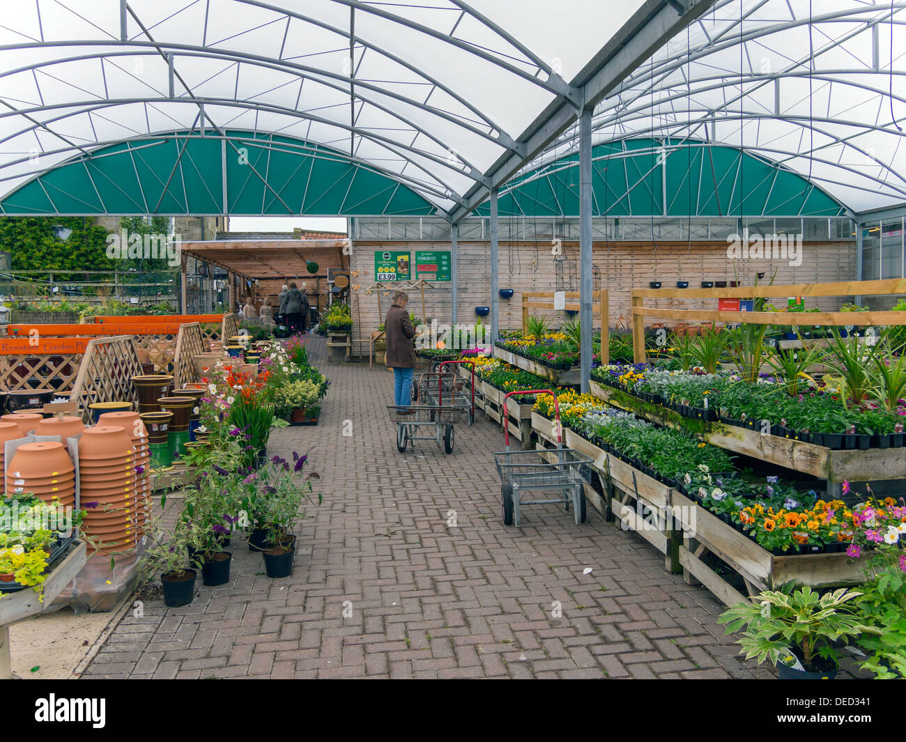 Garden centre center hi-res stock photography and images - Alamy