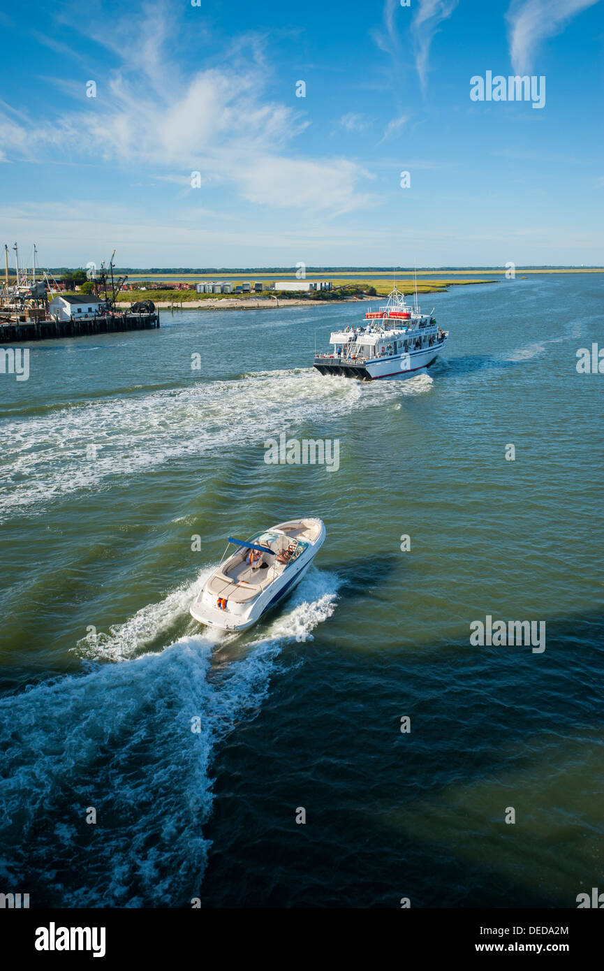 USA New Jersey NJ N.J. Boating on the Middle Thorofare waterway near Wildwoods and Cape May Stock Photo