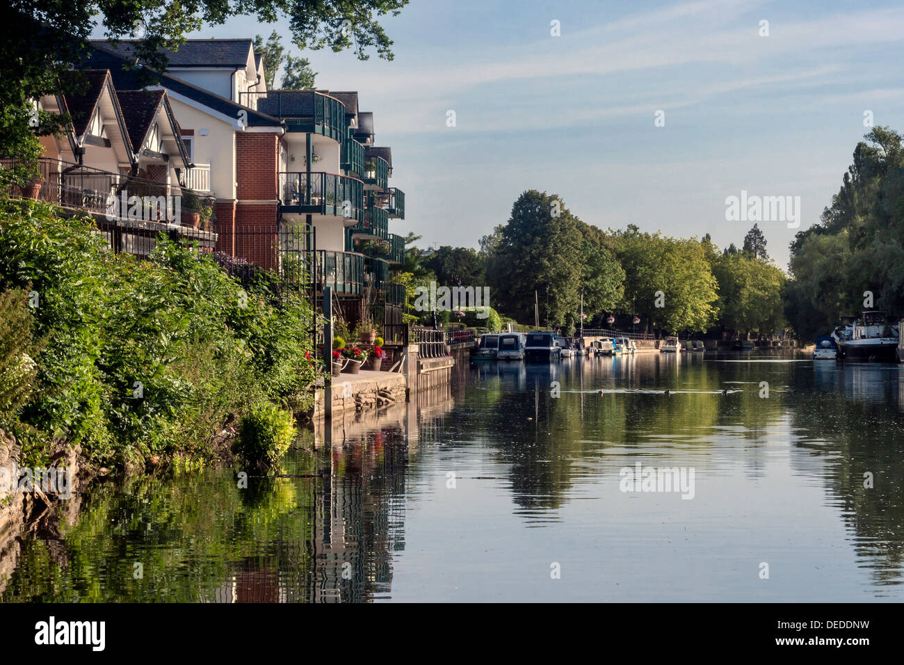 MARLOW, BUCKINGHAM, UK MARCH 30, 2008 Houses on the River Thames at
