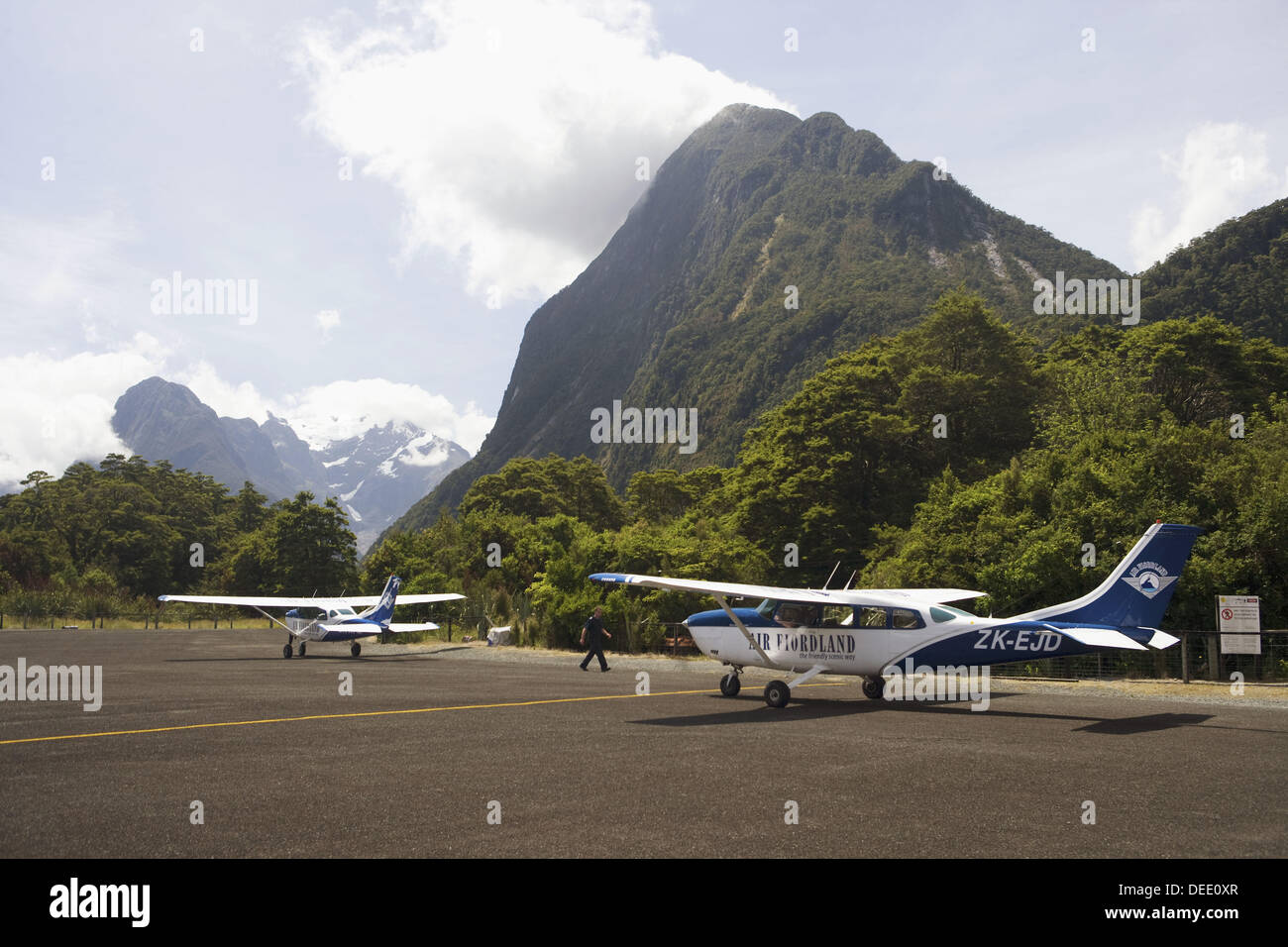 main airport in south island new zealand