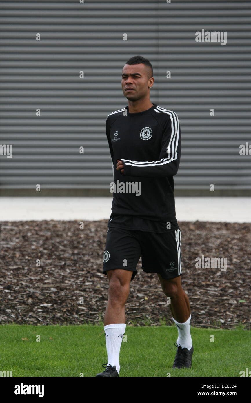 Cobham, Surrey, UK. 17th Sept.2013.   Ashley Cole of Chelsea Football Club walks out to train prior to their Match day 1 Champions league game against Swiss team BASLE    HERE: Ashley Cole Credit:  Motofoto/Alamy Live News Stock Photo