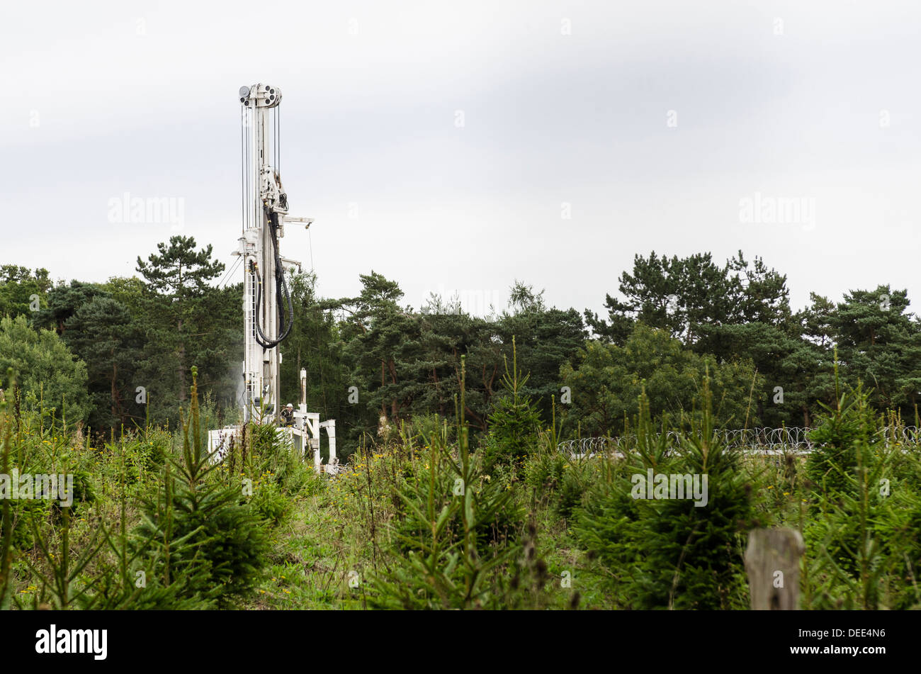 Cuadrilla's experimental drilling rig for shale gas fracking during a Summer of anti-fracking protests, Balcombe, England, UK Stock Photo