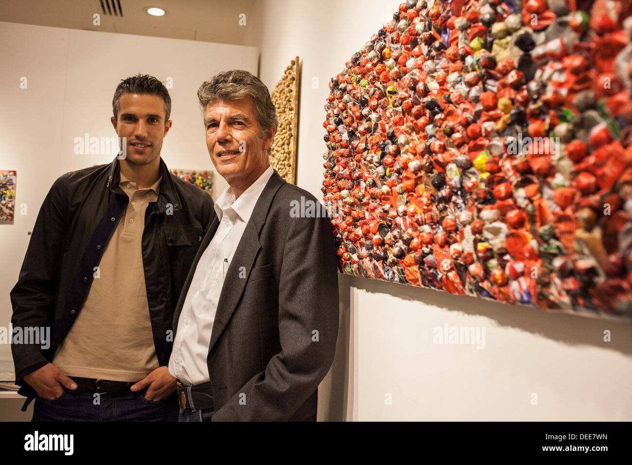 Bob van Persie (dad of Robin Van Persie) art exhibition at the Richard  Goodall Gallery. Pictured with Robin Stock Photo - Alamy