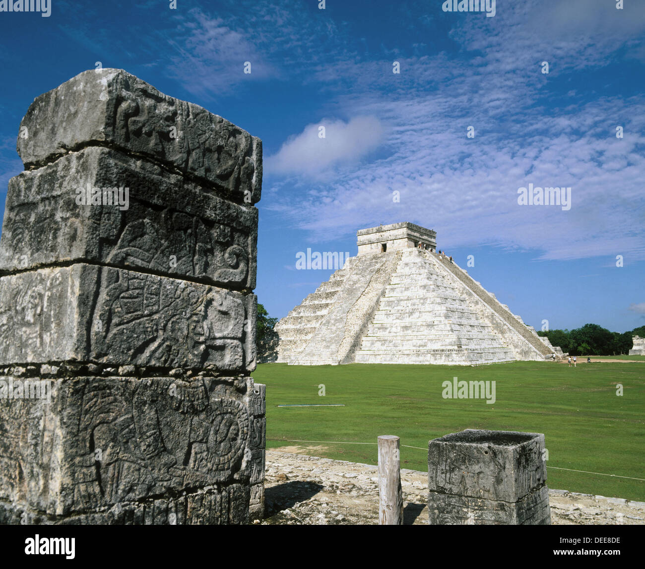 All 96+ Images chichén itzá el castillo, a toltec-style pyramid, chichén itzá, yucatán state, mexico. … Completed