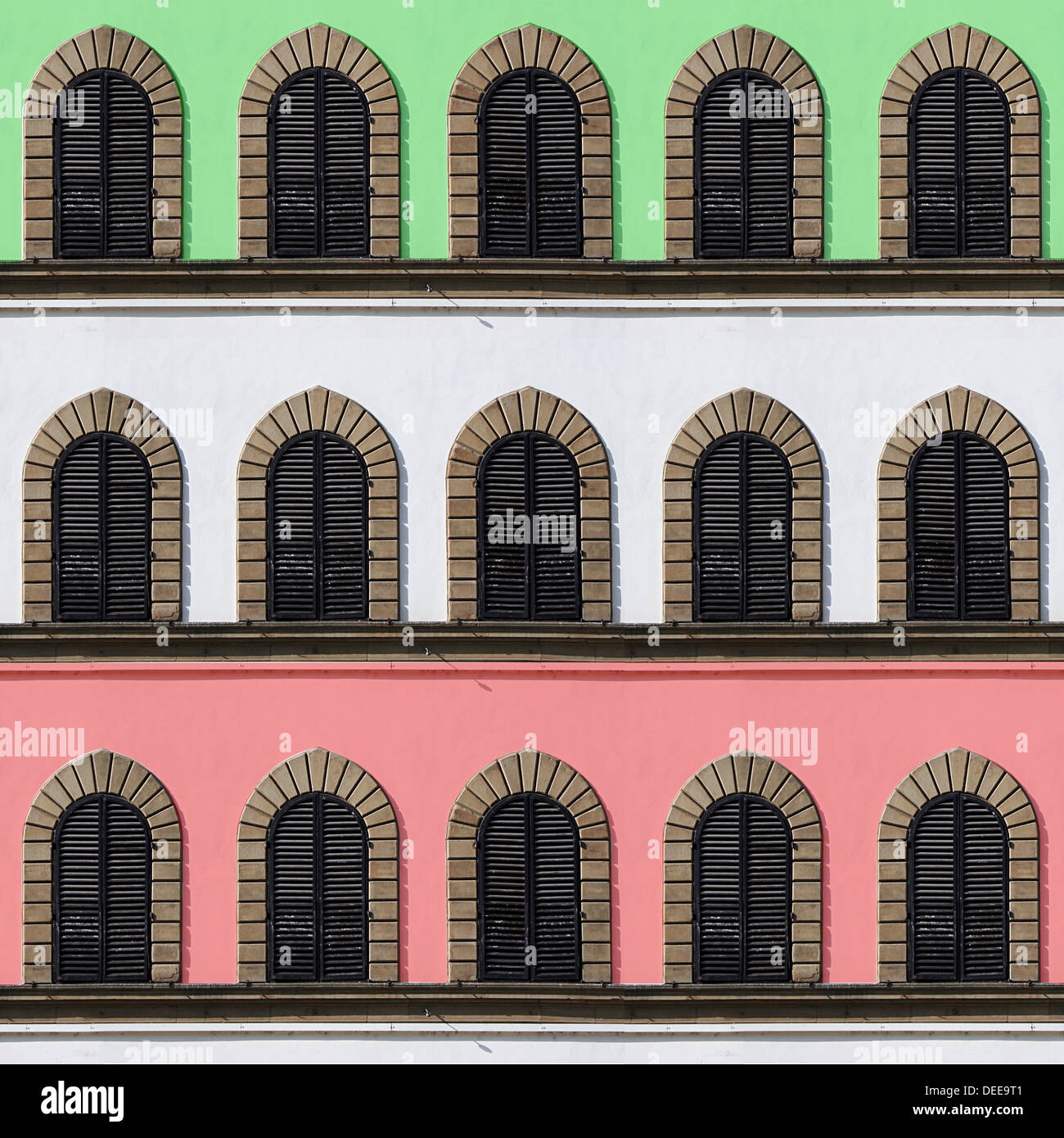Facade of Italian building Stock Photo - Alamy