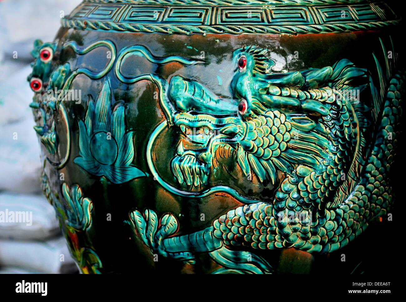 Chinese pottery Dragon urn Stock Photo Alamy