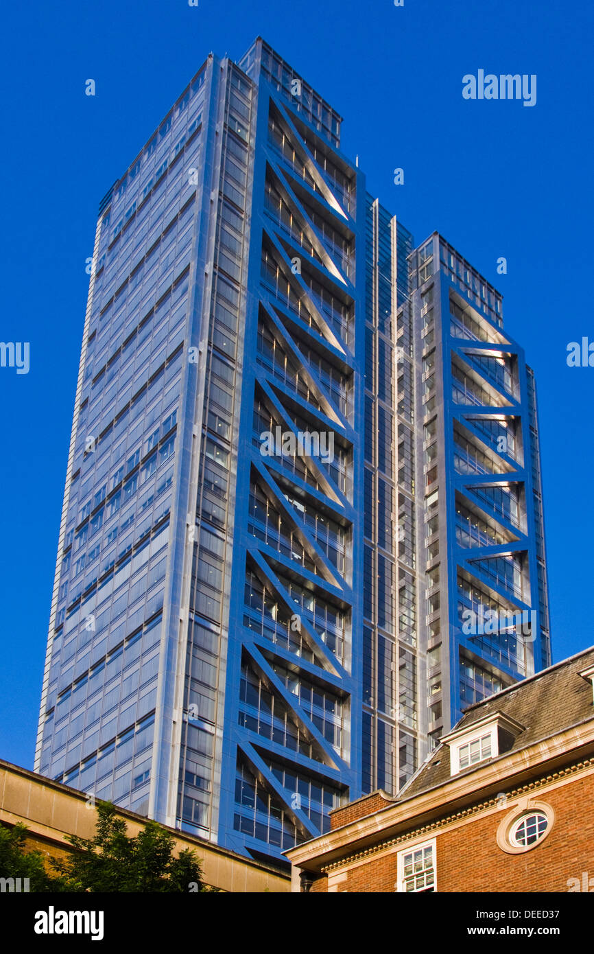 Heron Tower in the City of London Stock Photo - Alamy