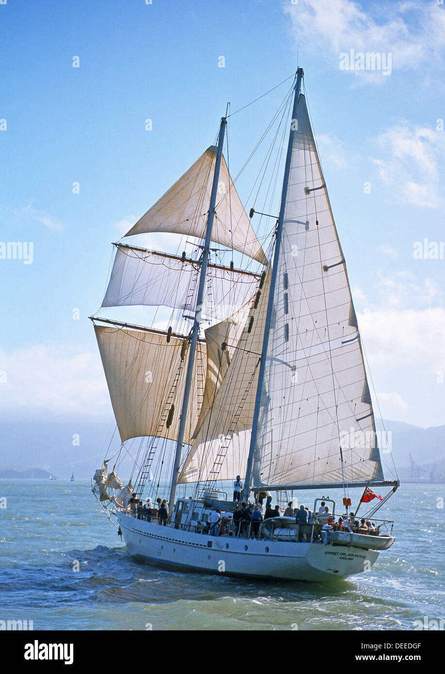 Topsail schooner hi-res stock photography and images - Alamy