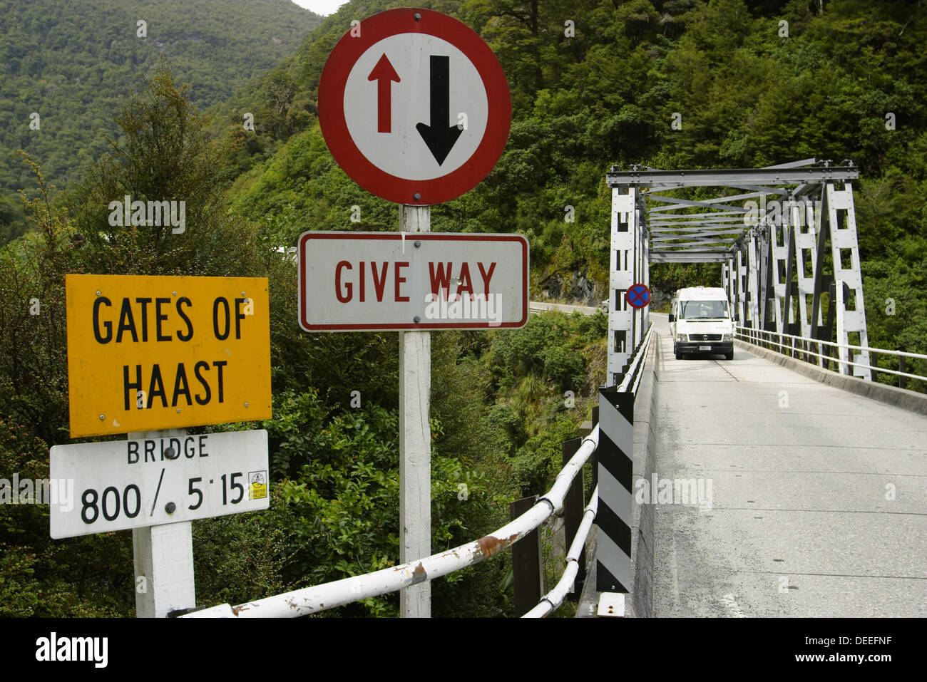 Narrow right lane sign hi-res stock photography and images - Alamy