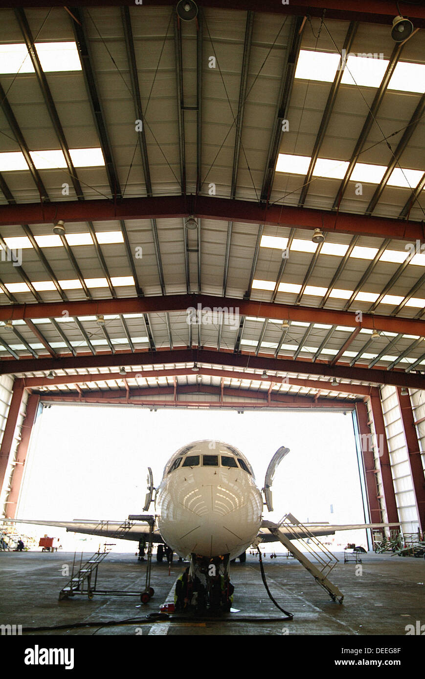 Airplane hangar ceiling hi-res stock photography and images - Alamy
