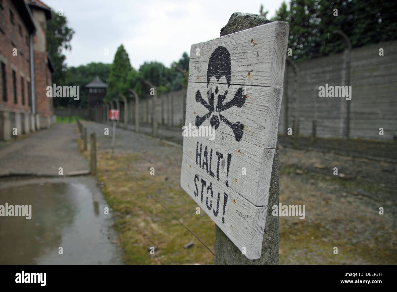 Halt Stou (Stop) sign at Auschwitz. Stock Photo