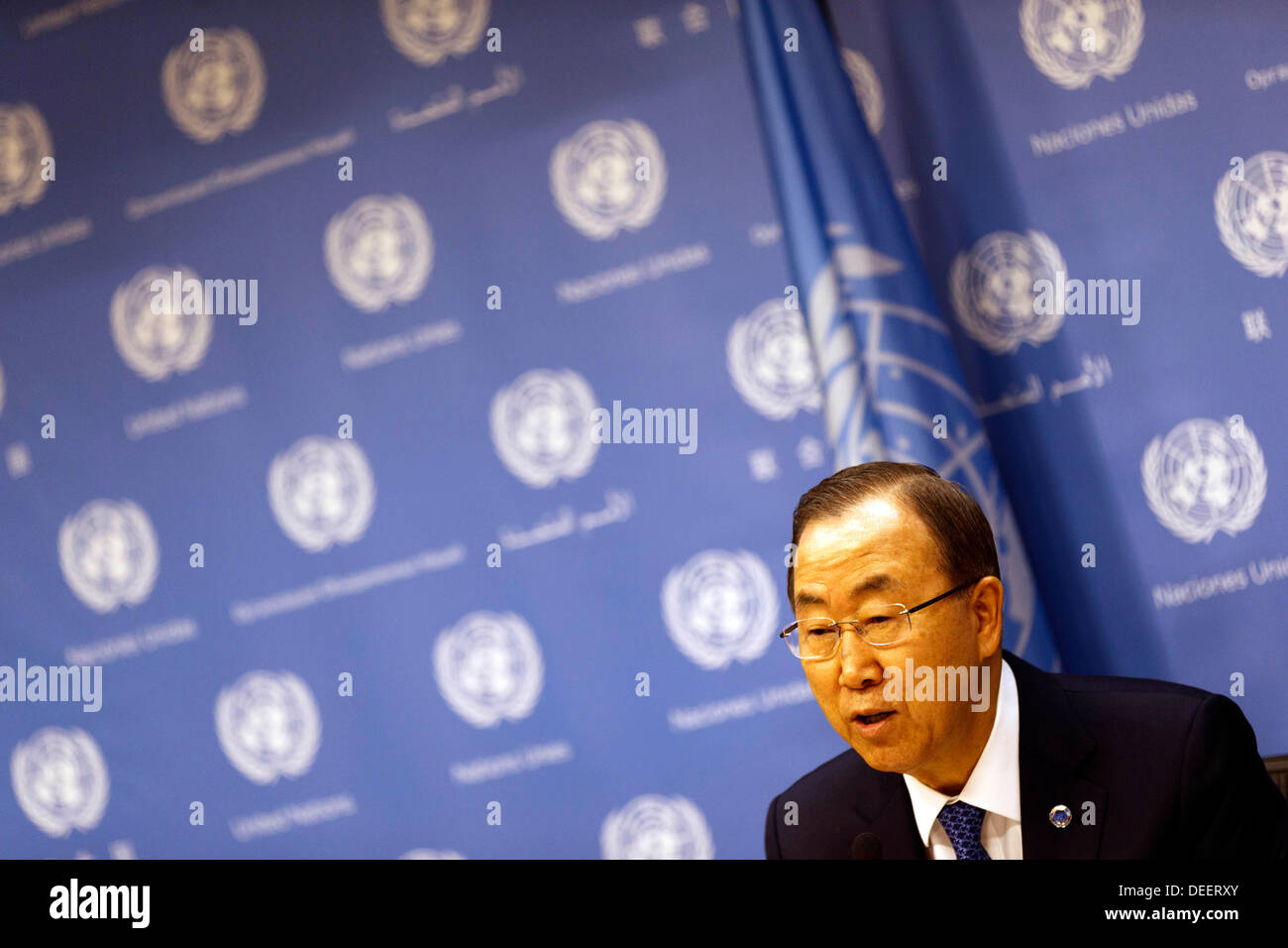 UN Headquarters, New York, USA. 17th September 2013.  Secretary-General of the United Nations, Mr Ban Ki-moon speaks at a press Stock Photo