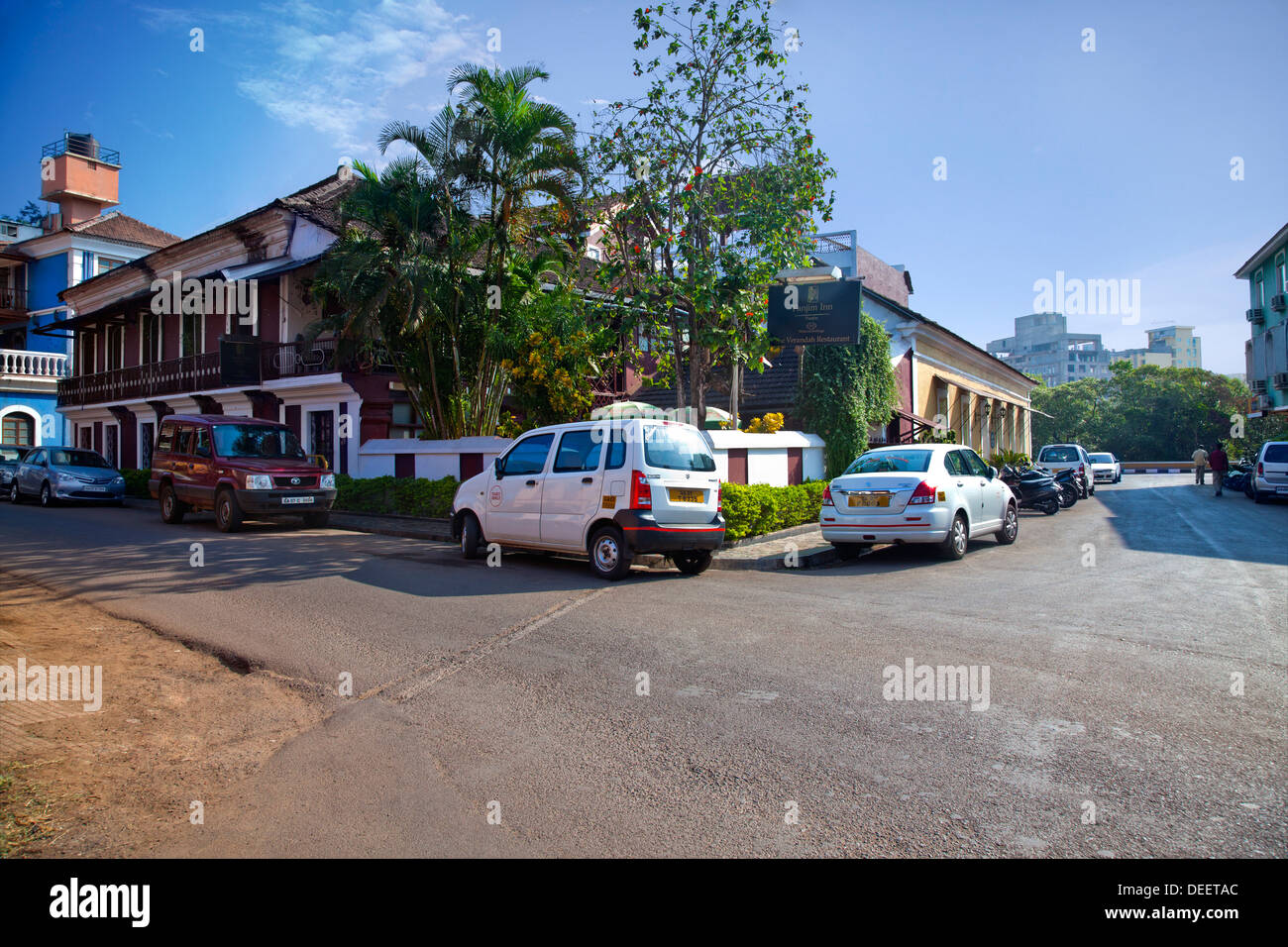 Car parking india hires stock photography and images Alamy