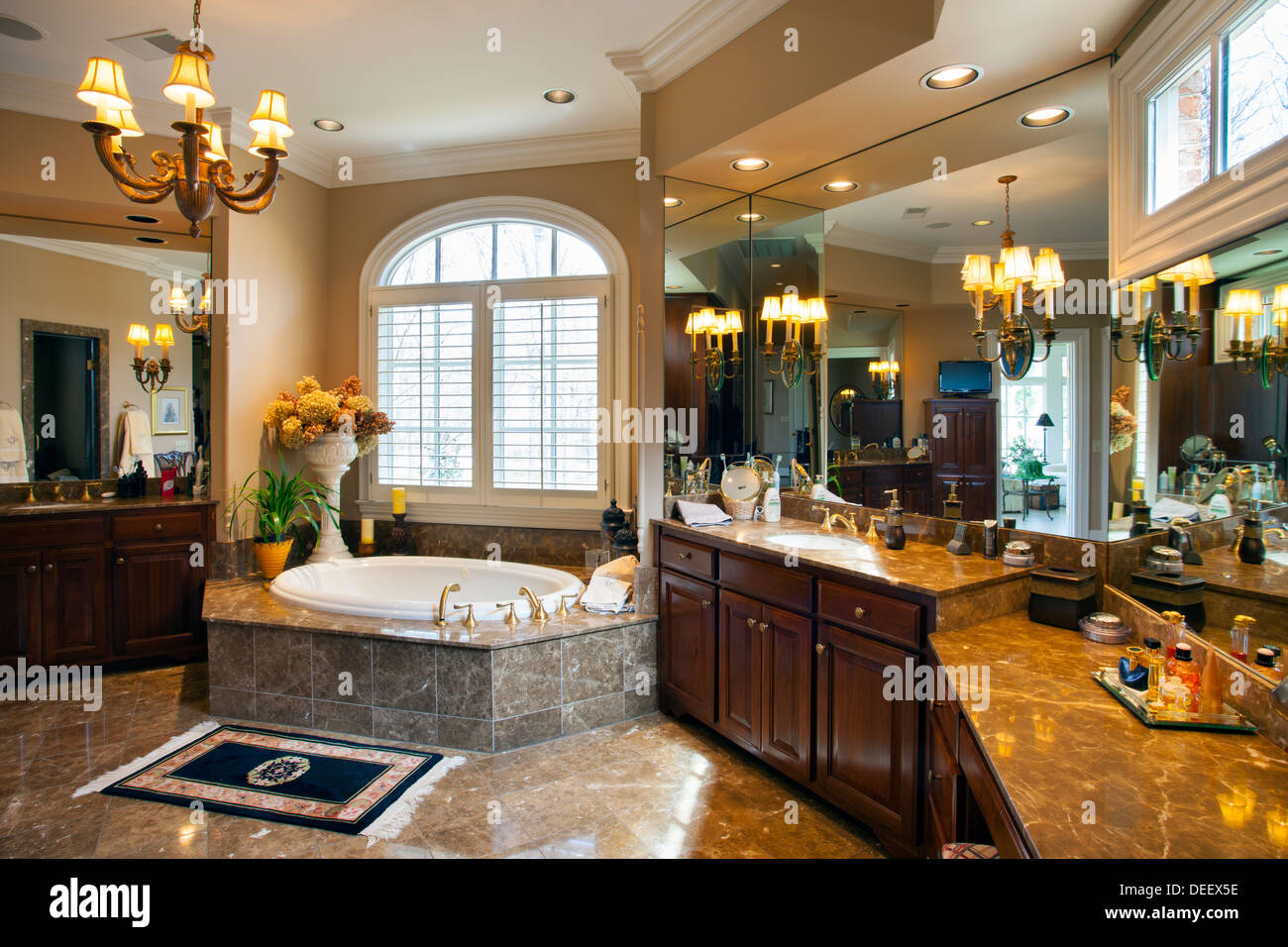 Spacious bathroom in luxury home in Nashville Tennessee, USA Stock Photo