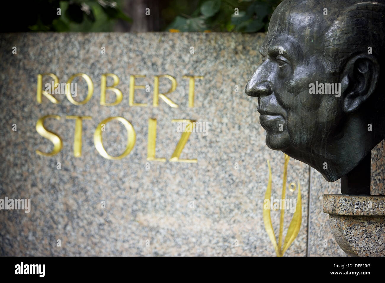 Monument to Robert Stolz in Stadtpark, Vienna. Austria Stock Photo