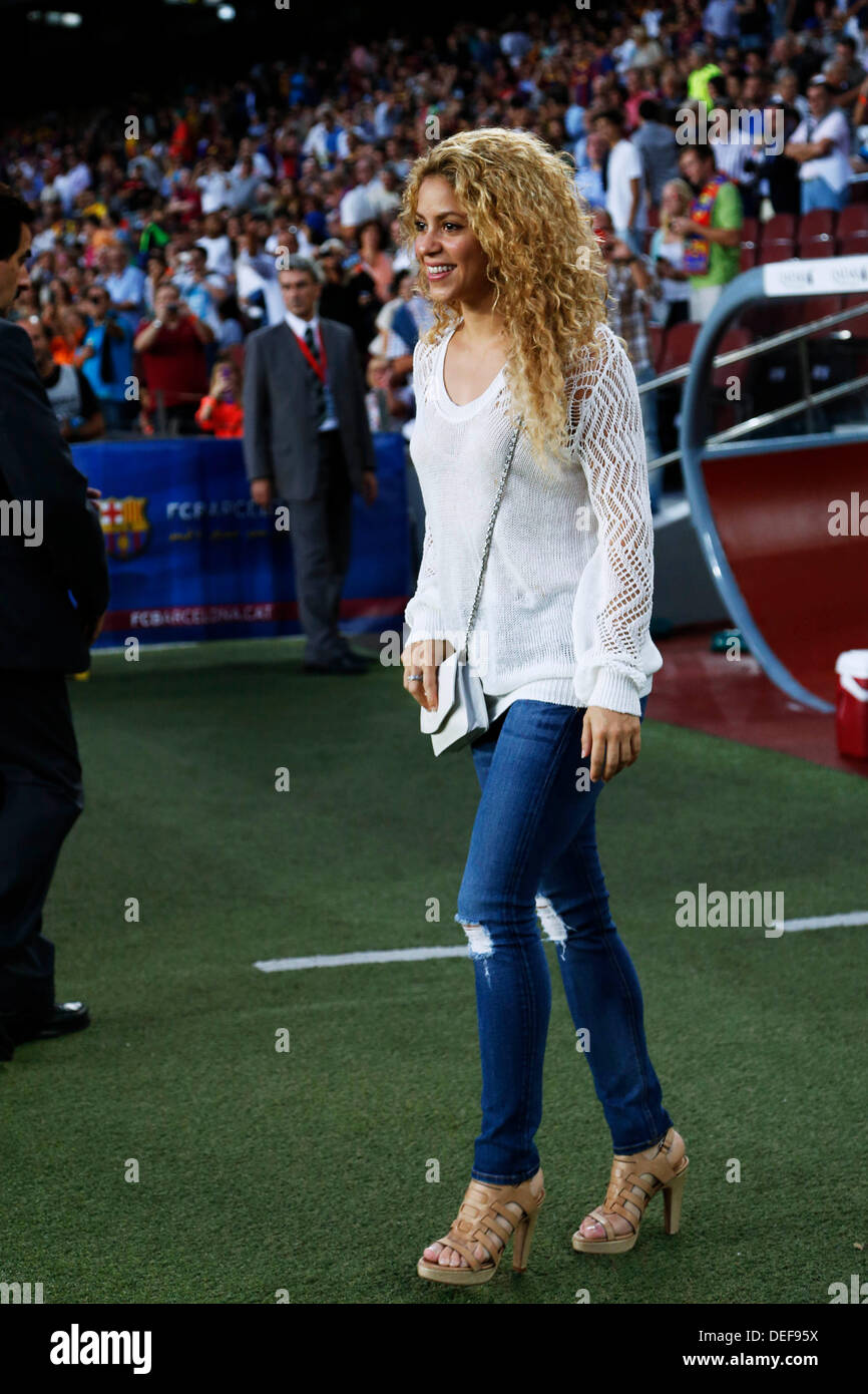 Shakira 2013 hi-res stock photography and images - Alamy