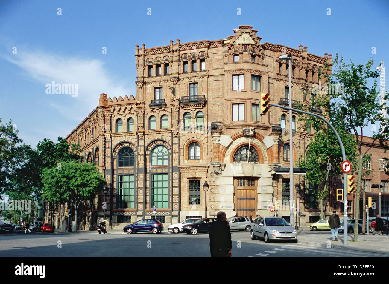 FECSAENDESA building on the corner Roger de Flor and Avinguda de Vilanova. Barcelona. Spain