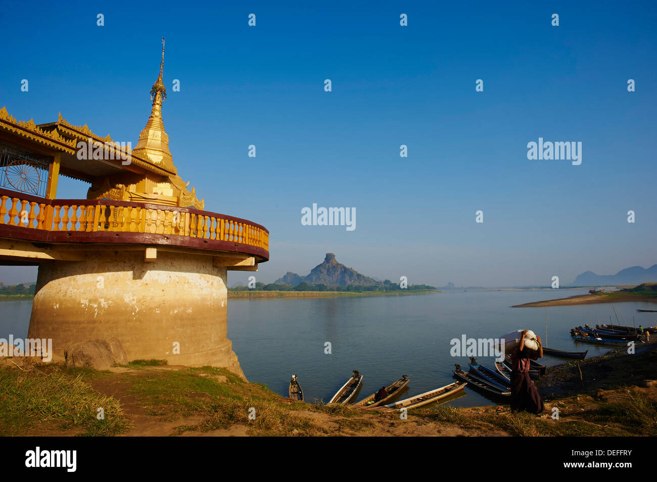 Shweyinhmyaw pagoda and temple, Hpa-An, Karen State, Myanmar (Burma), Asia Stock Photo