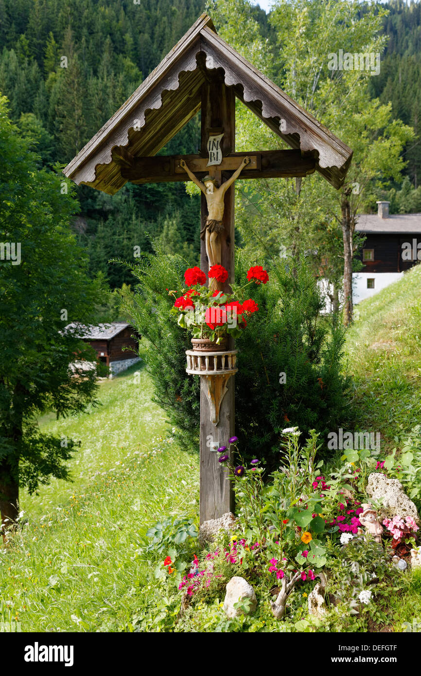 Wayside crucifix, Maria Luggau, Lesachtal, Hermagor District, Carinthia, Austria Stock Photo