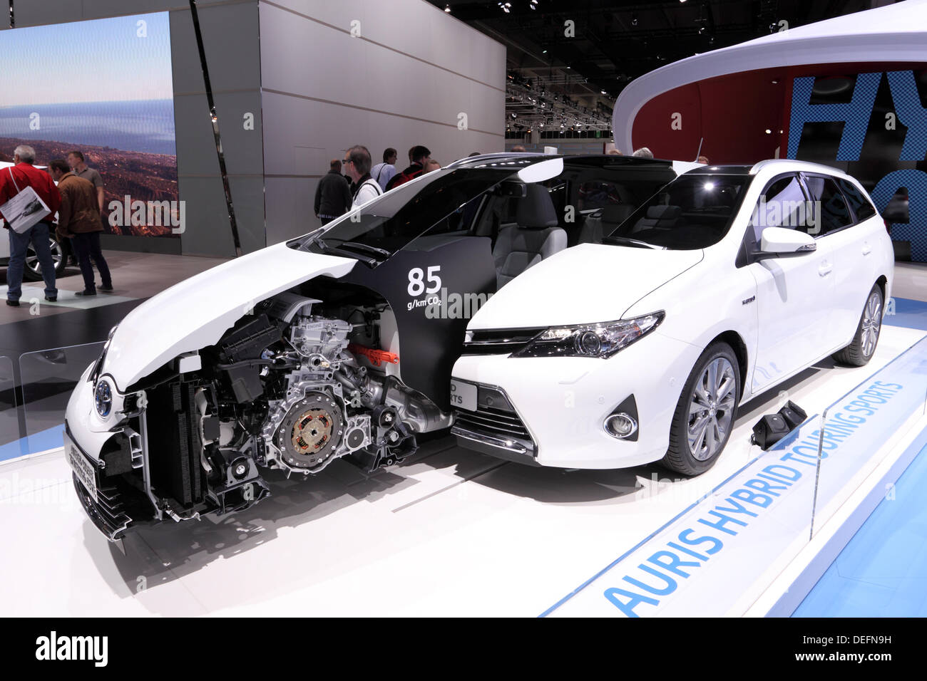 Auris hybrid hi-res stock photography and images - Alamy