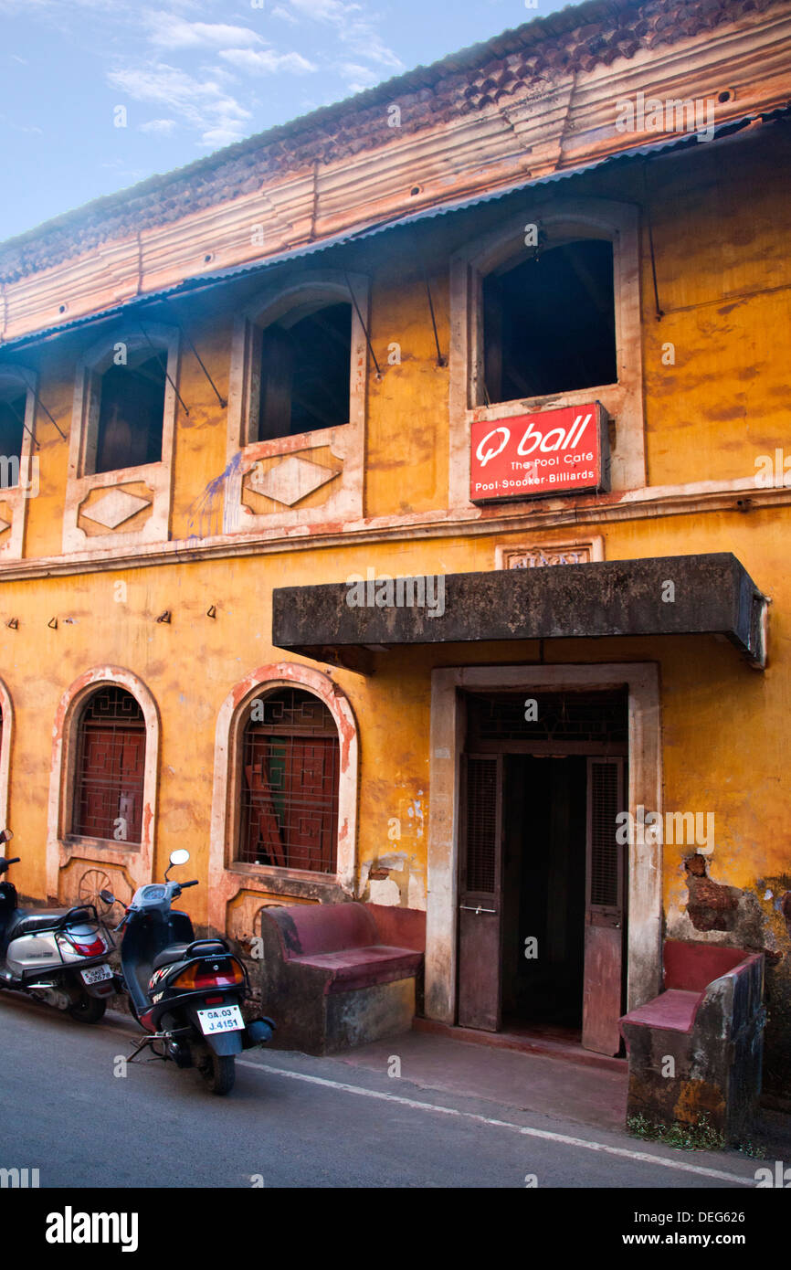 Vehicles parked outside a building, Q Ball Pool Snooker, Mapusa, North Goa, Goa, India Stock Photo