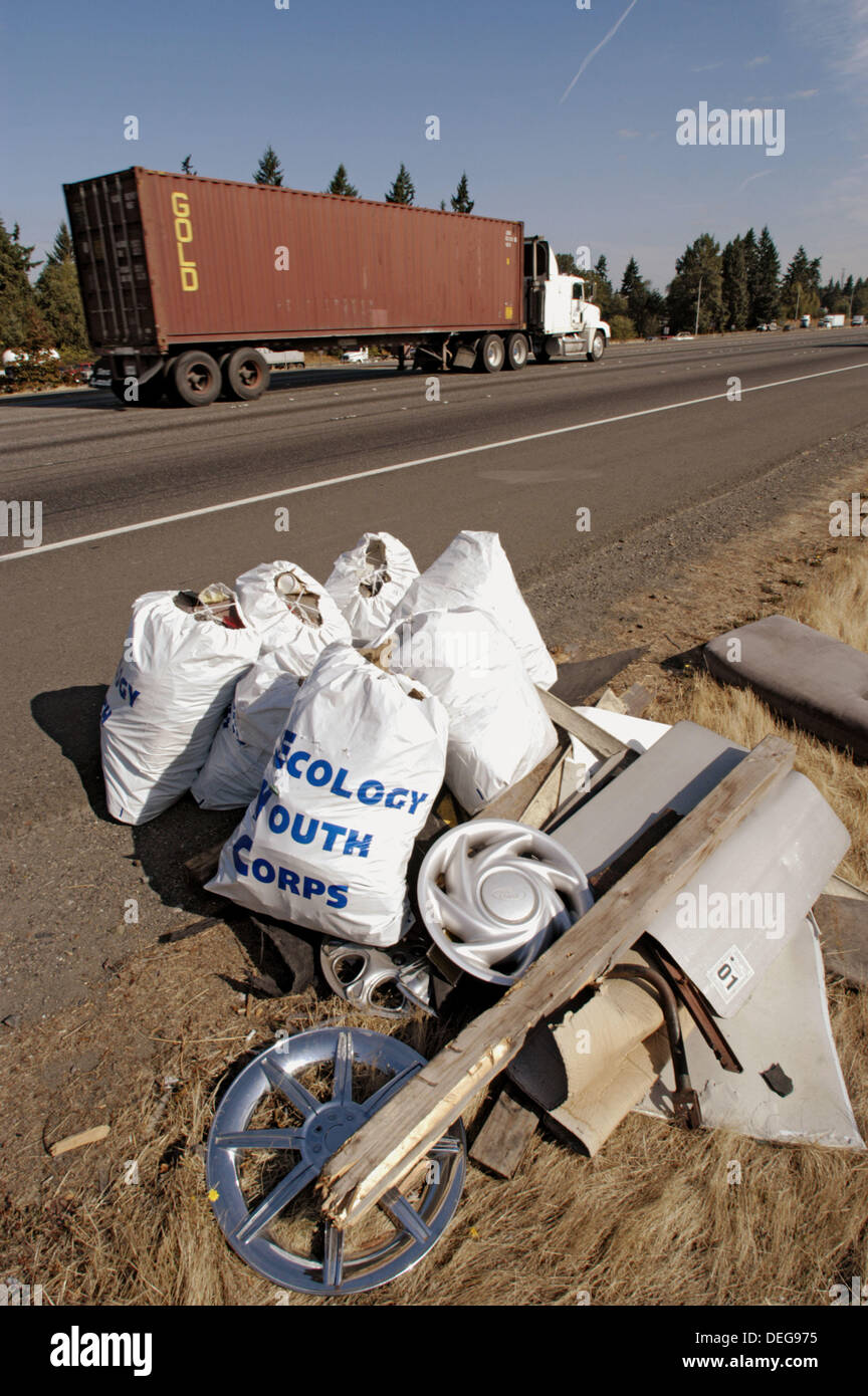 Trash pickup on Interstate highway of litter in Seattle WA by Ecology