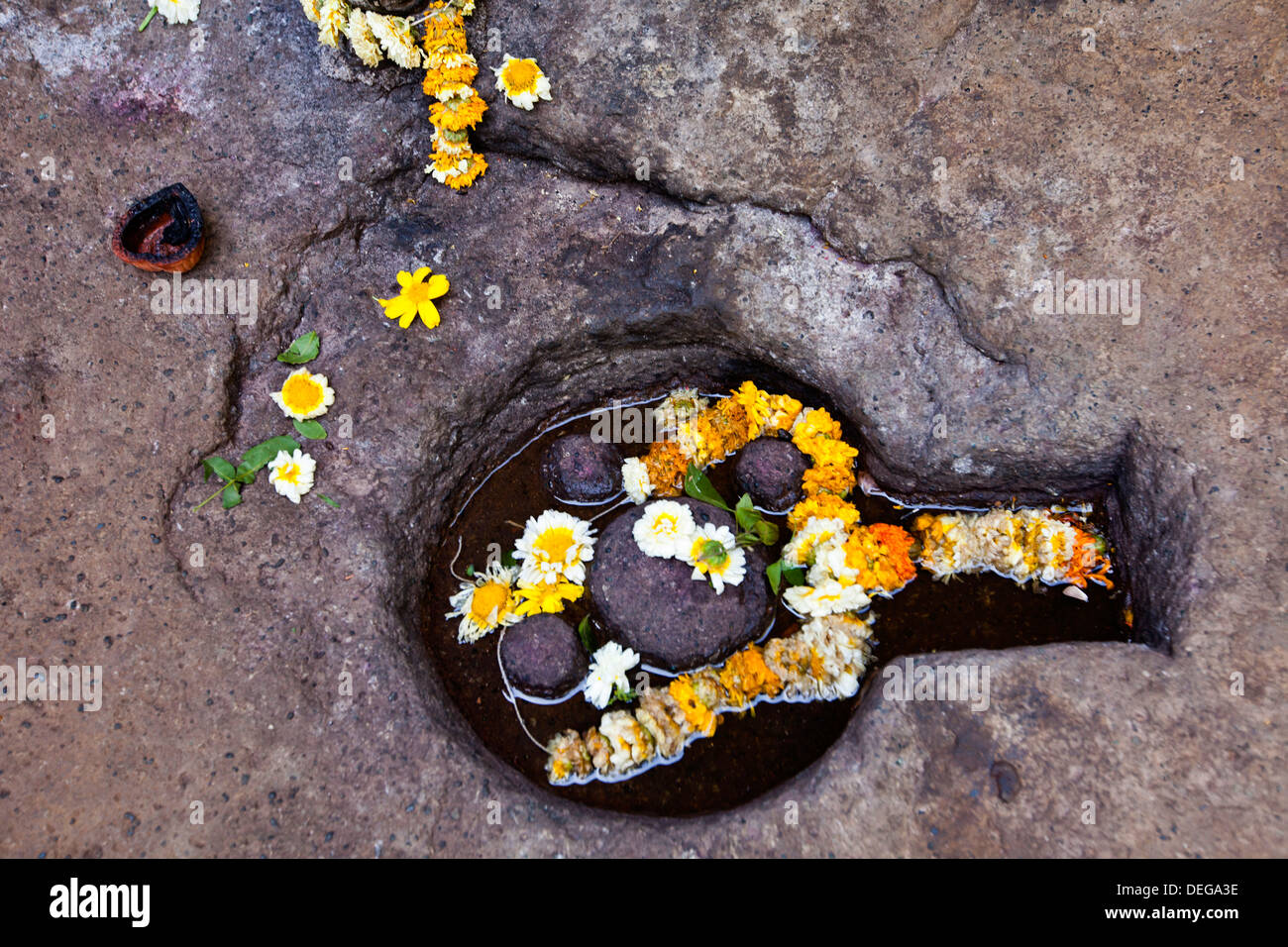 Top 999+ original shivling images – Amazing Collection original shivling images Full 4K Top 999+ original shivling images – Amazing Collection original shivling images Full 4K