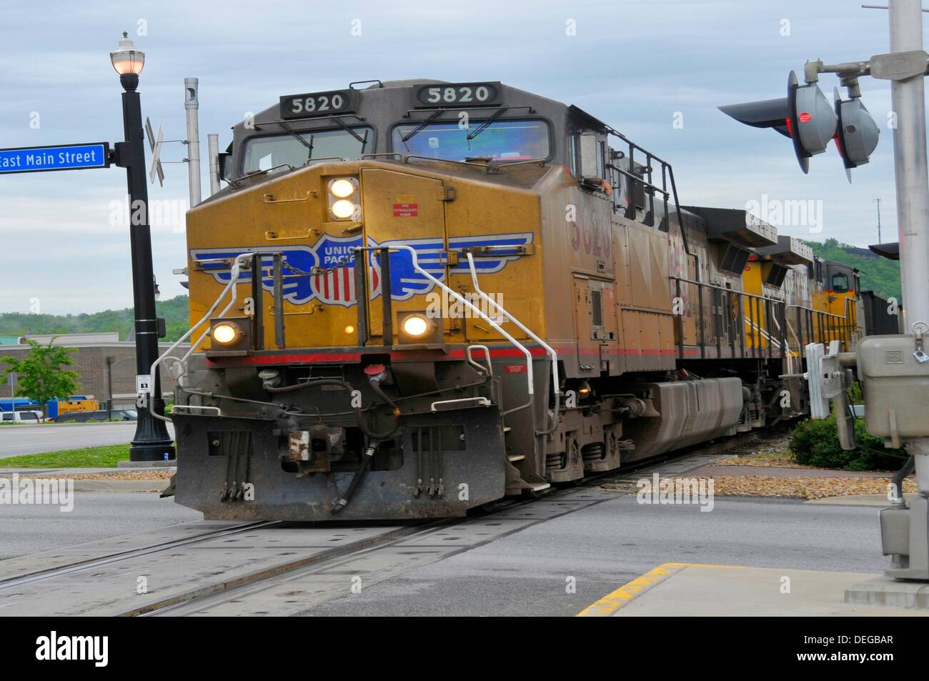 Union pacific train yellow hi-res stock photography and images - Alamy