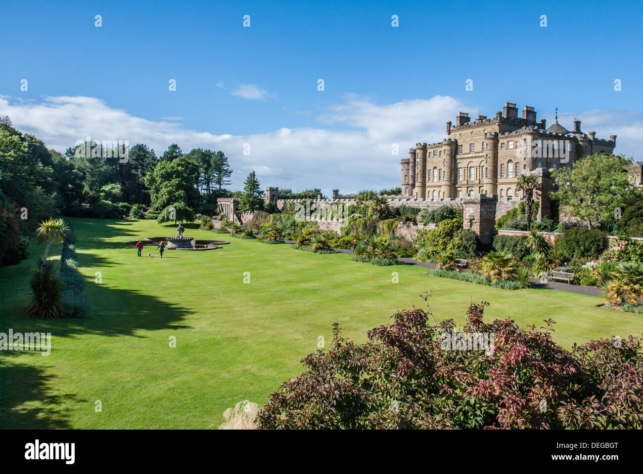 Culzean Castle And Gardens Stock Photo Alamy culzean-castle-and-gardens-stock-photo-alamy