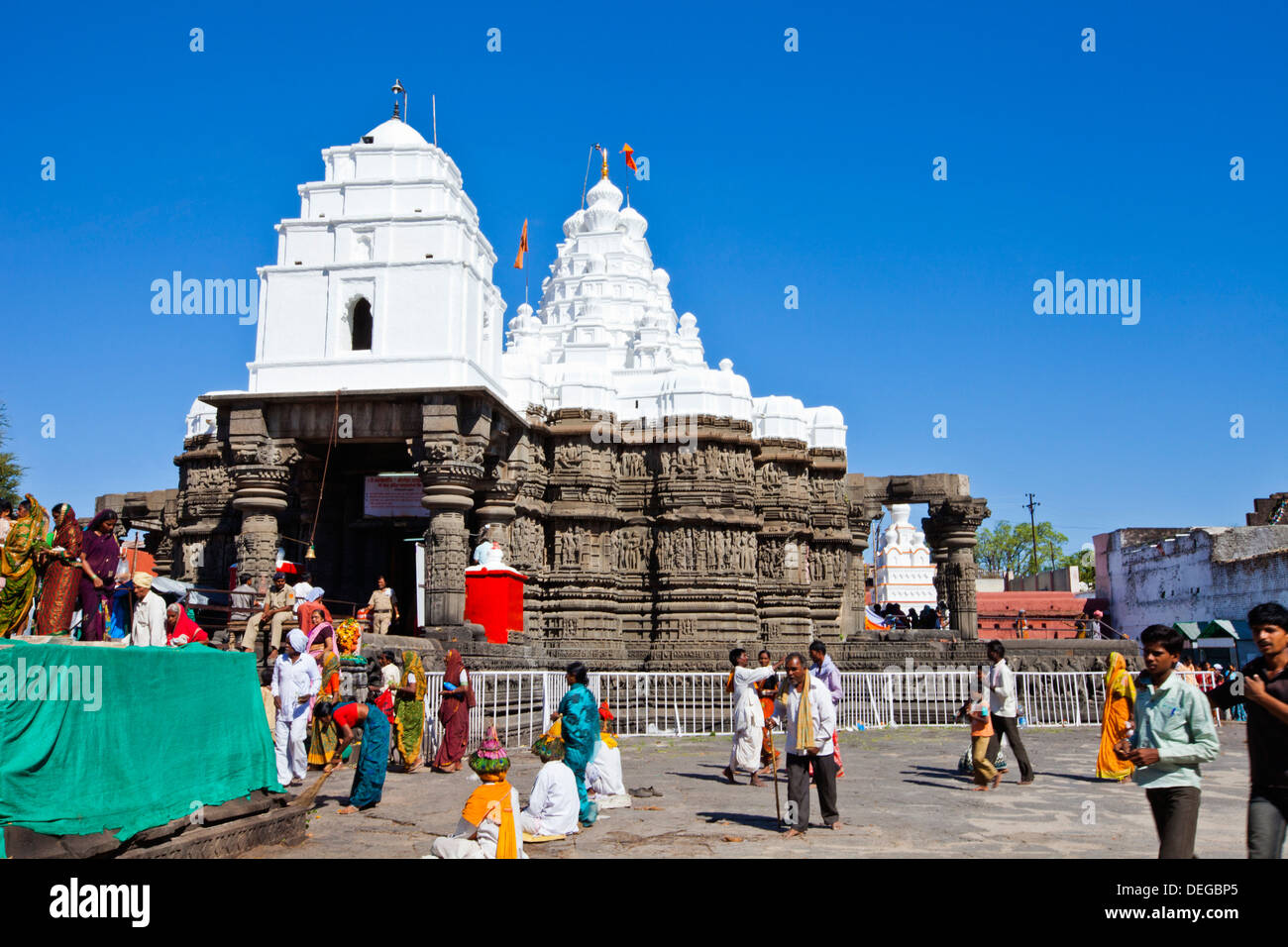 Tourists at a temple, Aundha Nagnath Temple, Aundha Nagnath, Hingoli, Maharashtra, India Stock Photo