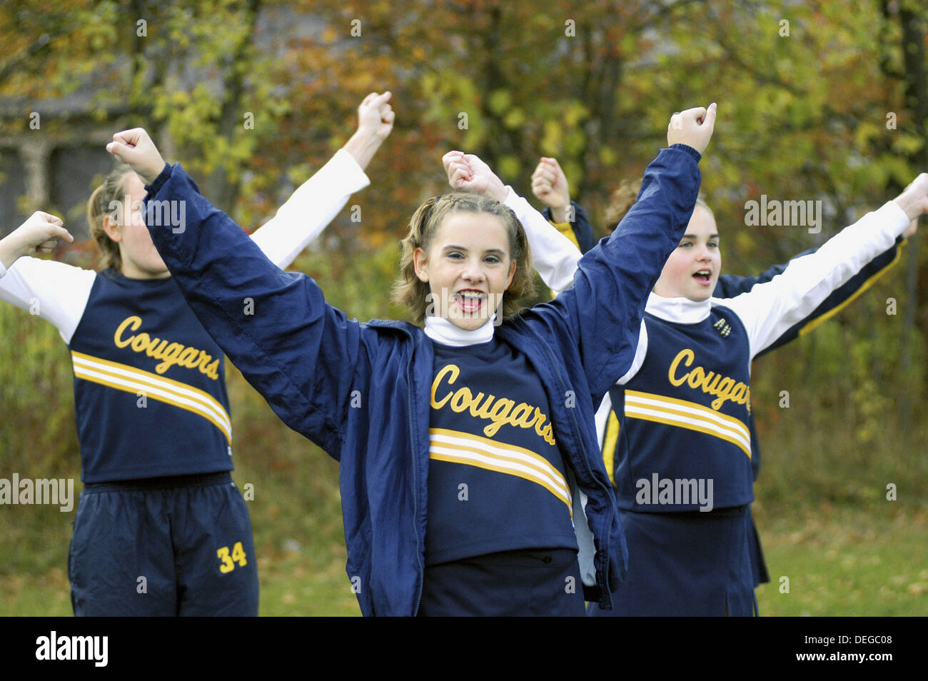 Female middle school cheerleader hi-res stock photography and images - Alamy
