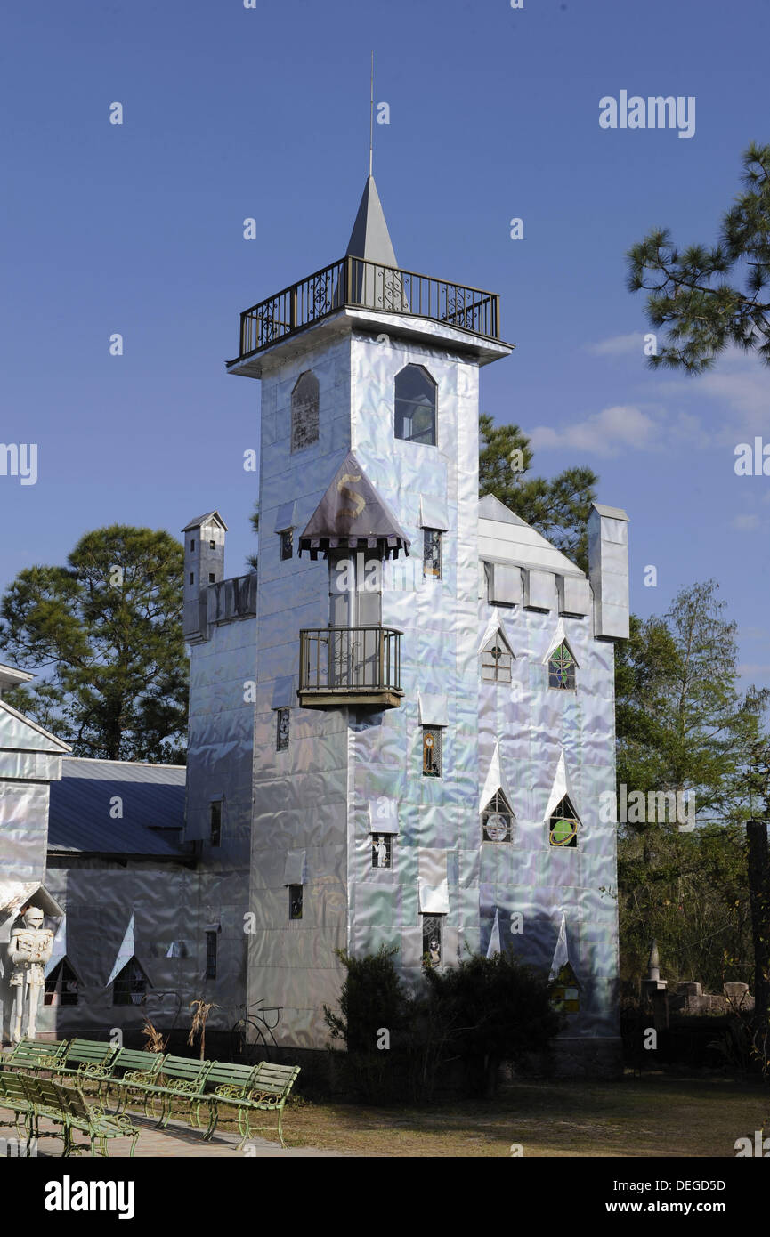 Solomons Castle Ona Florida home of famous scuptor Howard Solomon and