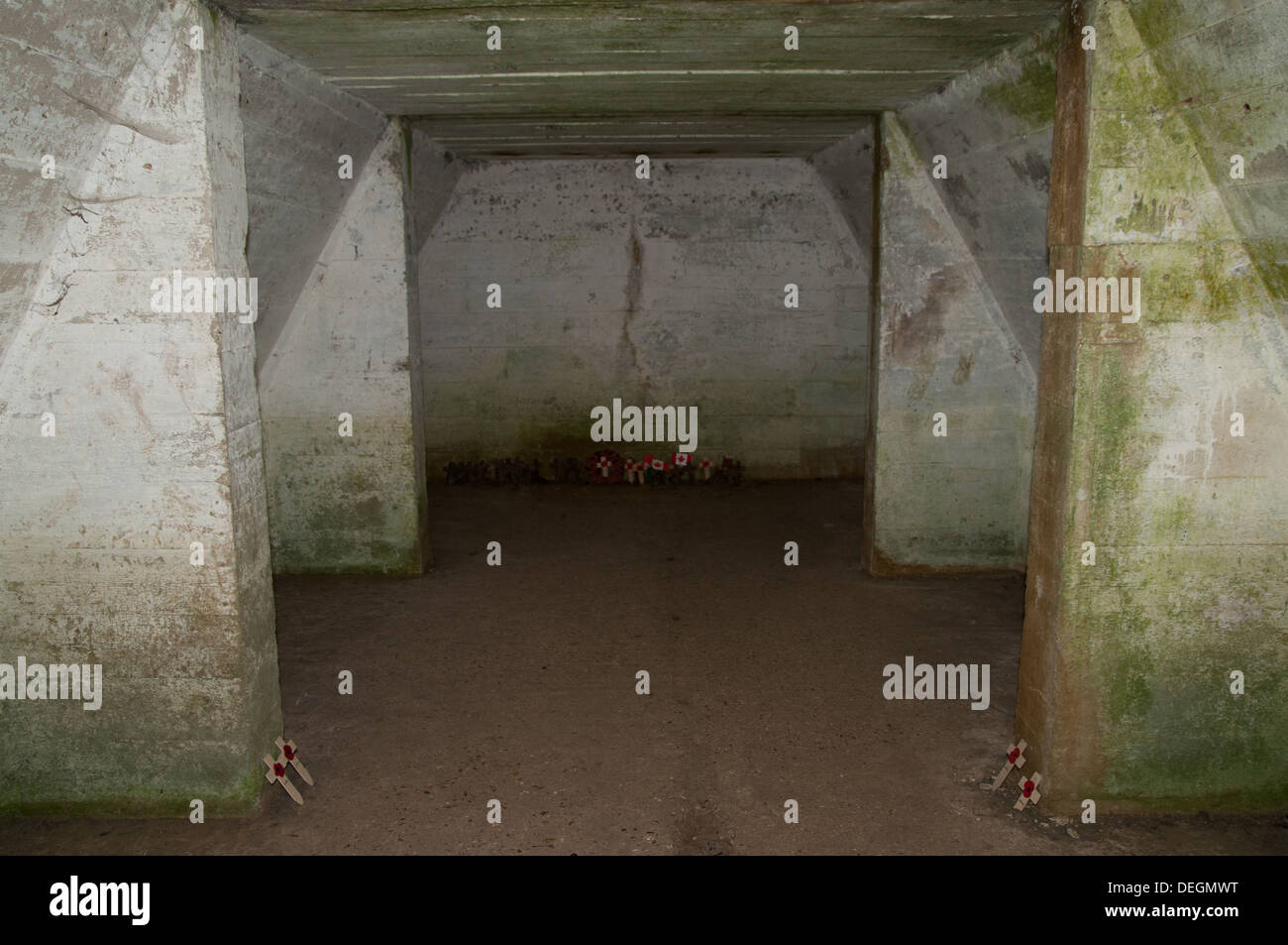 https://c8.alamy.com/comp/DEGMWT/concrete-dugout-at-dressing-station-near-ypres-where-canadian-doctor-DEGMWT.jpg