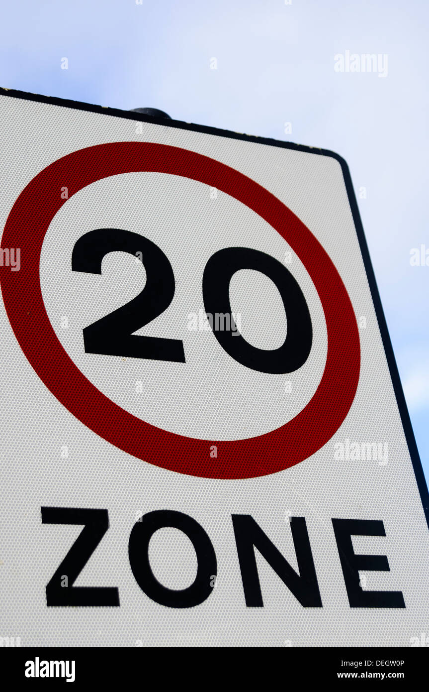 20 mph miles per hour zone speed limit sign Stock Photo