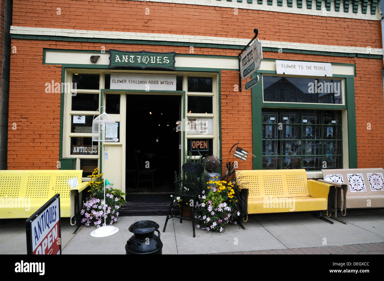 An antique shop on Second Avenue in town of Niwot in Colorado Stock