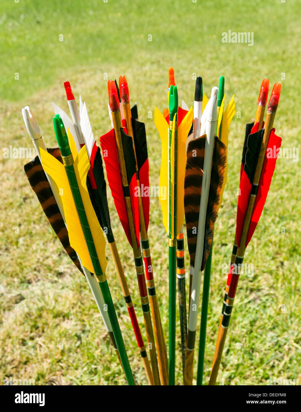 Archery target arrows arrow hi-res stock photography and images - Alamy